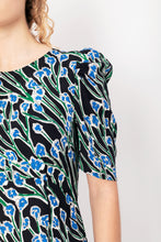 Laden Sie das Bild in den Galerie-Viewer, ANITA DRESS WILD BLOOM BLACK - WE BANDITS