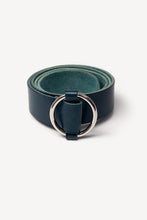 Laden Sie das Bild in den Galerie-Viewer, SIA LEATHER BELT NAVY - WE BANDITS