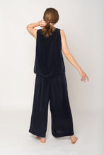 Laden Sie das Bild in den Galerie-Viewer, KASIA TOP DARK NAVY - WE BANDITS