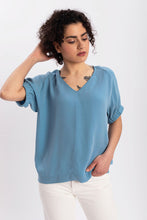 Laden Sie das Bild in den Galerie-Viewer, ALBA TOP ARCTIC BLUE - WE BANDITS