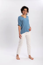 Laden Sie das Bild in den Galerie-Viewer, ALBA TOP ARCTIC BLUE - WE BANDITS