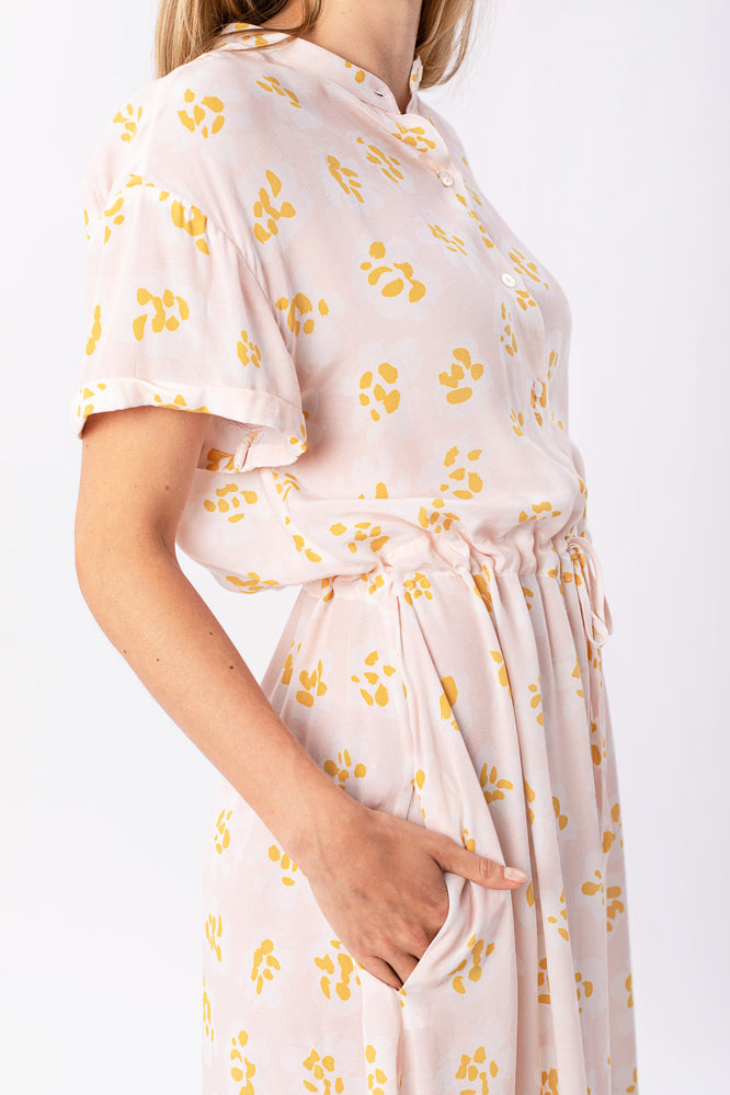 KIMMY DRESS FLOWER PUNCH SOFT PINK - WE BANDITS