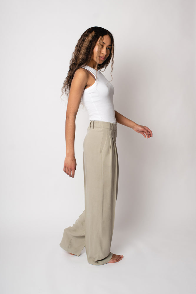 MARA PANTS ARTICHOKE GREEN - WE BANDITS