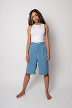 Laden Sie das Bild in den Galerie-Viewer, SINE SHORTS ARCTIC BLUE - WE BANDITS