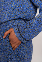 Laden Sie das Bild in den Galerie-Viewer, SELMA PYJAMA BLUE DOTS SET - WE BANDITS