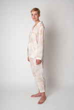 Laden Sie das Bild in den Galerie-Viewer, SELMA PYJAMA MARSHMALLOW DOG SET - WE BANDITS