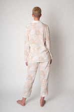 Laden Sie das Bild in den Galerie-Viewer, SELMA PYJAMA MARSHMALLOW DOG SET - WE BANDITS