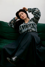 Laden Sie das Bild in den Galerie-Viewer, CHIARA BLOUSE STALACTITE BLUE - WE BANDITS