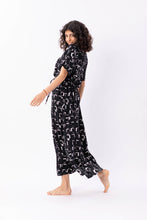 Laden Sie das Bild in den Galerie-Viewer, KIMMY DRESS CUBE BLACK - WE BANDITS
