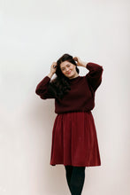 Laden Sie das Bild in den Galerie-Viewer, LARA SKIRT BORDEAUX RED - WE BANDITS