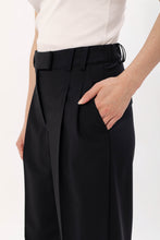 Laden Sie das Bild in den Galerie-Viewer, MARA PANTS MIDNIGHT BLUE - WE BANDITS