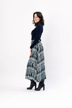 Laden Sie das Bild in den Galerie-Viewer, MARI SKIRT STALACTITE BLUE - WE BANDITS