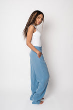 Laden Sie das Bild in den Galerie-Viewer, MARA PANTS ARCTIC BLUE  - WE BANDITS