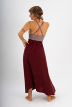 Laden Sie das Bild in den Galerie-Viewer, MARI SKIRT BORDEAUX RED - WE BANDITS
