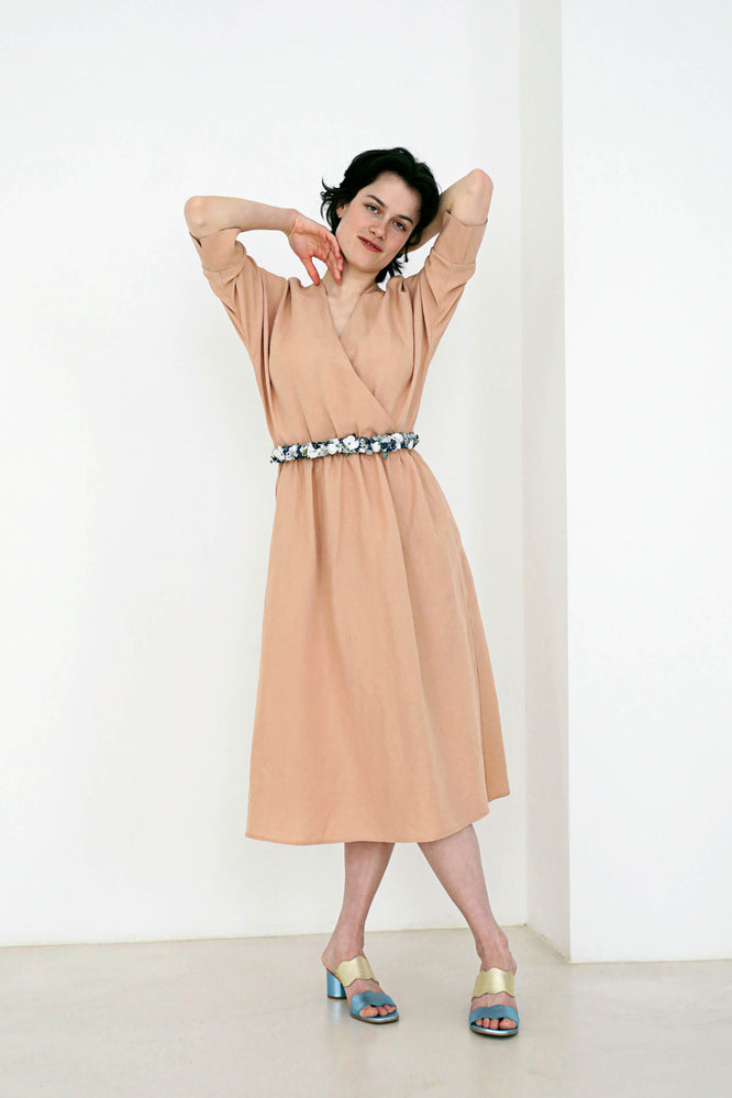 FRIEDA DRESS ALMOND BEIGE - WE BANDITS